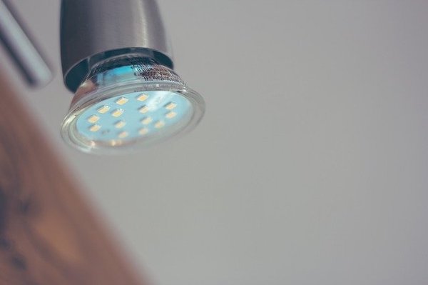 Lumière-LED-quels-risques3